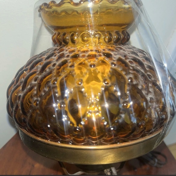 Amber Glass wall sconce - Picture 6 of 7